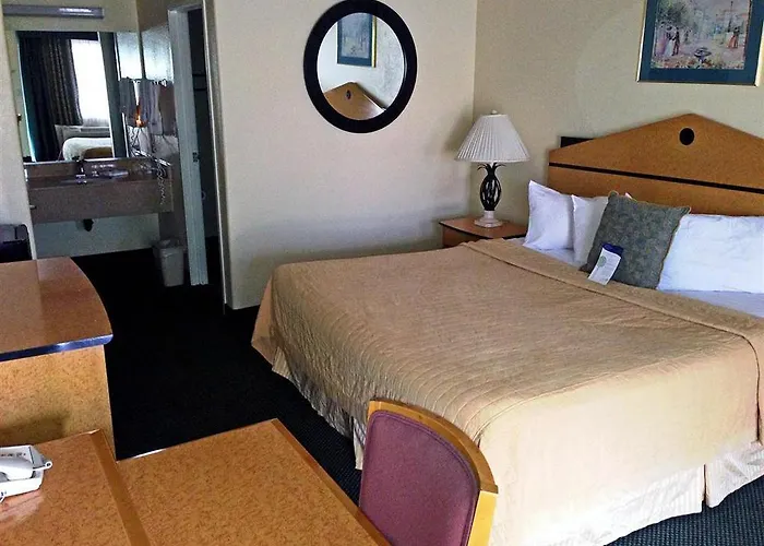 Apache Motel